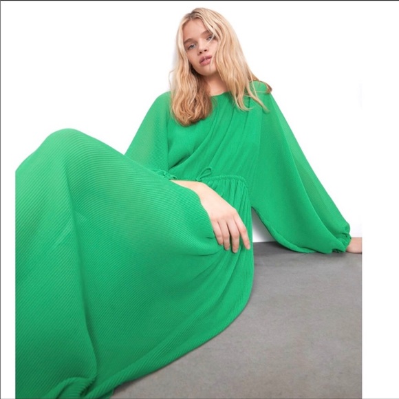 ZARA Pleated Dress - Picture 5 of 6